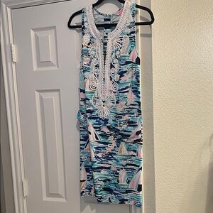 Sleeveless Blue Patterned Dress with Lace Detail